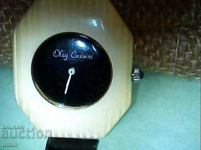 πανέμορφο mikan4en 4asovnik λειτουργεί τέλεια πανέμορφο mikan4en 4asovnik λειτουργεί τέλεια