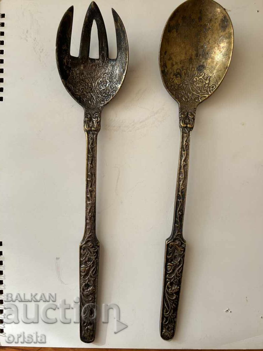 Аукцион Стари прибори за сервиране Аукцион Стари прибори за сервиране