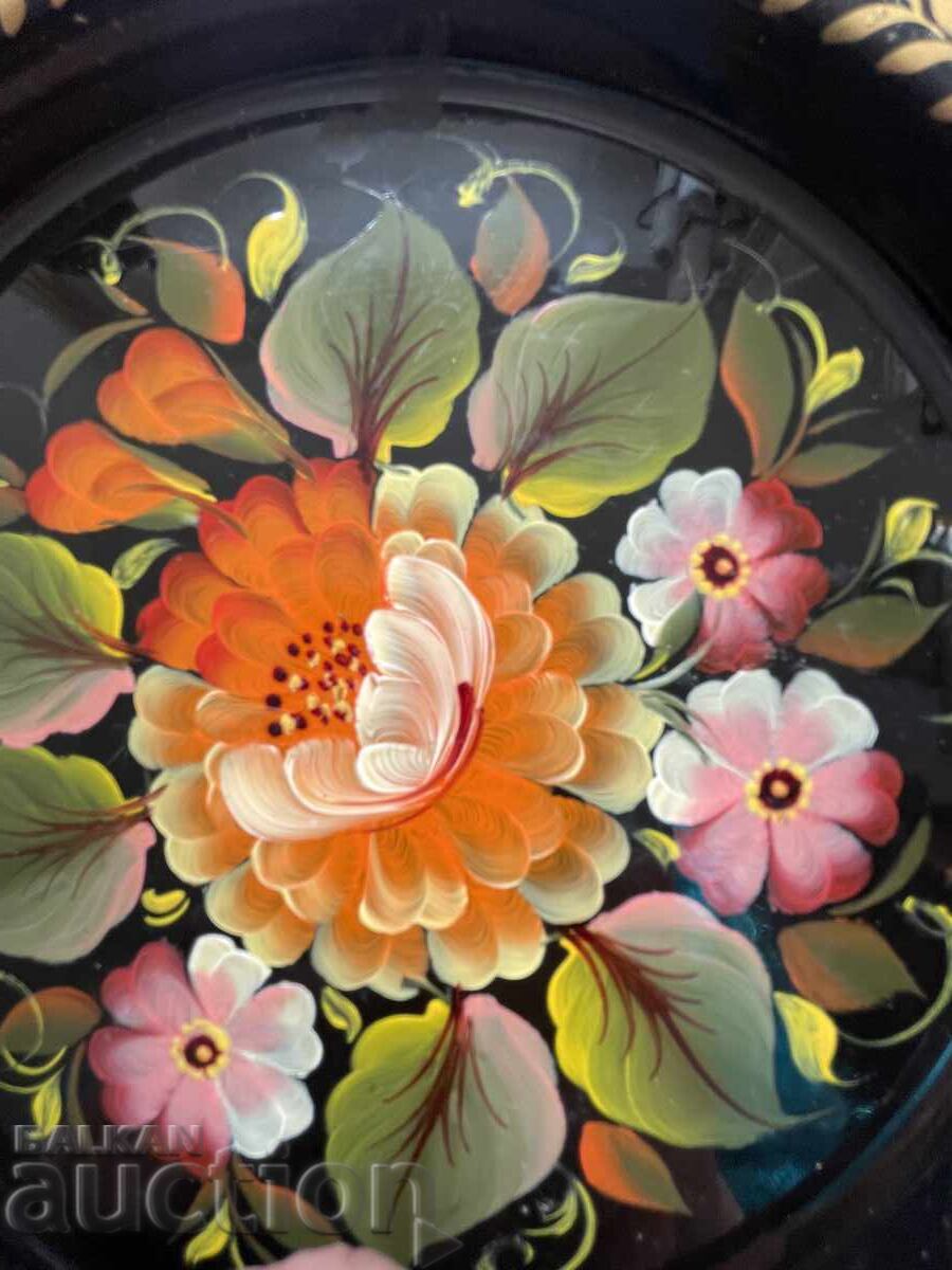 Чиния- 19 см,СССР,метал,рисувана с цена 24.95 лв. | € 12.76 Чиния- 19 см,СССР,метал,рисувана с цена 24.95 лв. | € 12.76