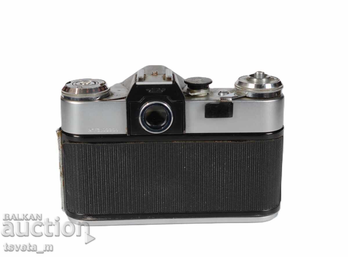 Доставка на Фотоапарат ЗЕНИТ Е + Обектив Helios 44 - 2 СССР Доставка на Фотоапарат ЗЕНИТ Е + Обектив Helios 44 - 2 СССР