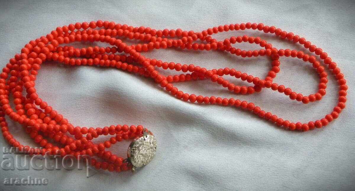 Παράδοση Αντίκα κολιέ από πορτοκαλί-κοραλί γυαλί, Βοημία, 60s Παράδοση Αντίκα κολιέ από πορτοκαλί-κοραλί γυαλί, Βοημία, 60s