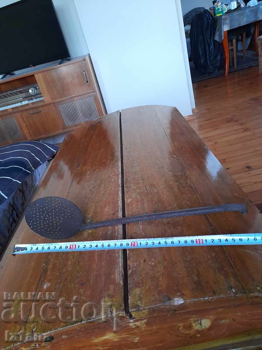 Παλιά τρυπητή κουτάλα, αναδευτήρας με τιμή 16.00 BGN | € 8.18 Παλιά τρυπητή κουτάλα, αναδευτήρας με τιμή 16.00 BGN | € 8.18