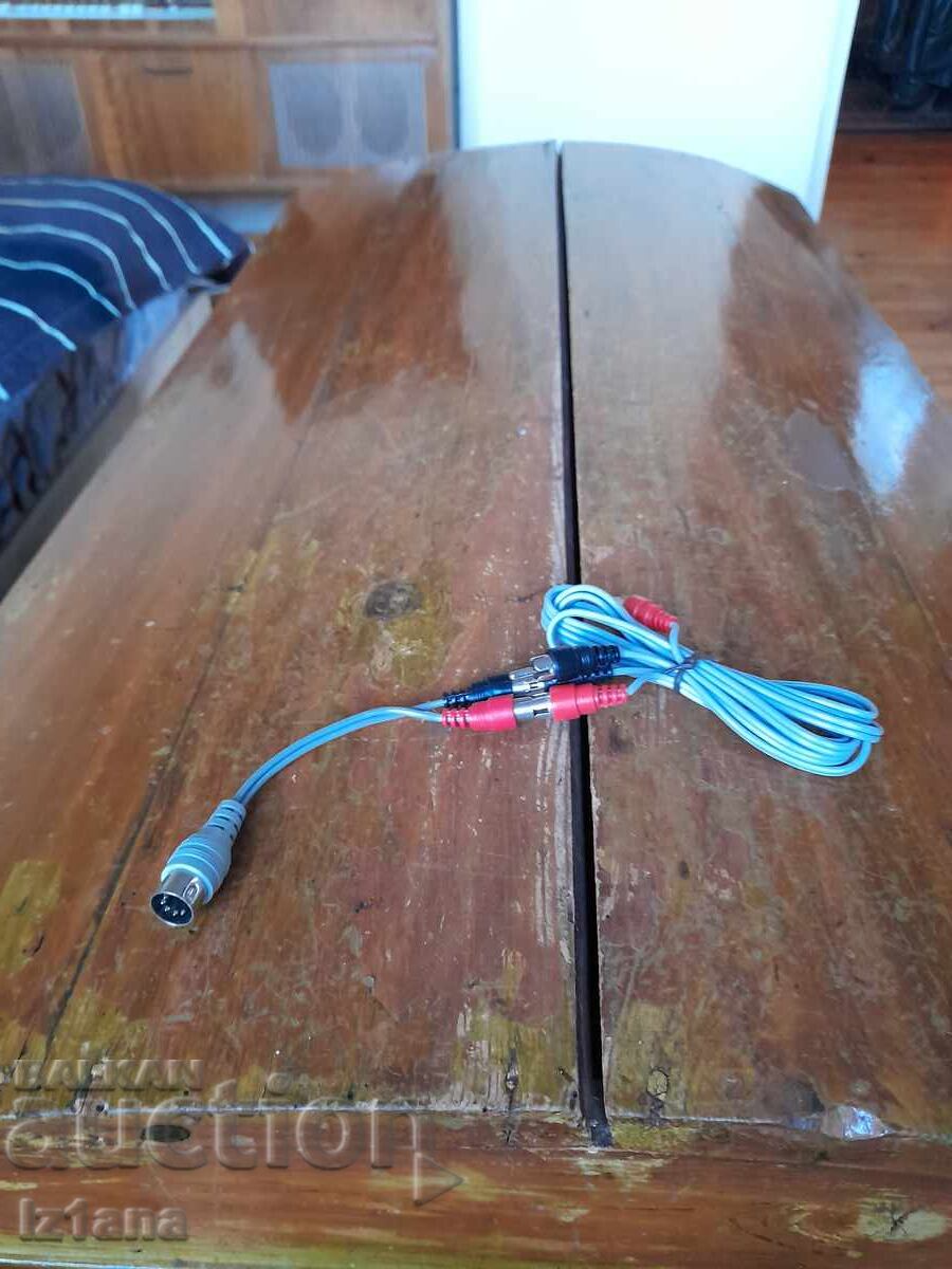 Стар AV кабел Стар AV кабел