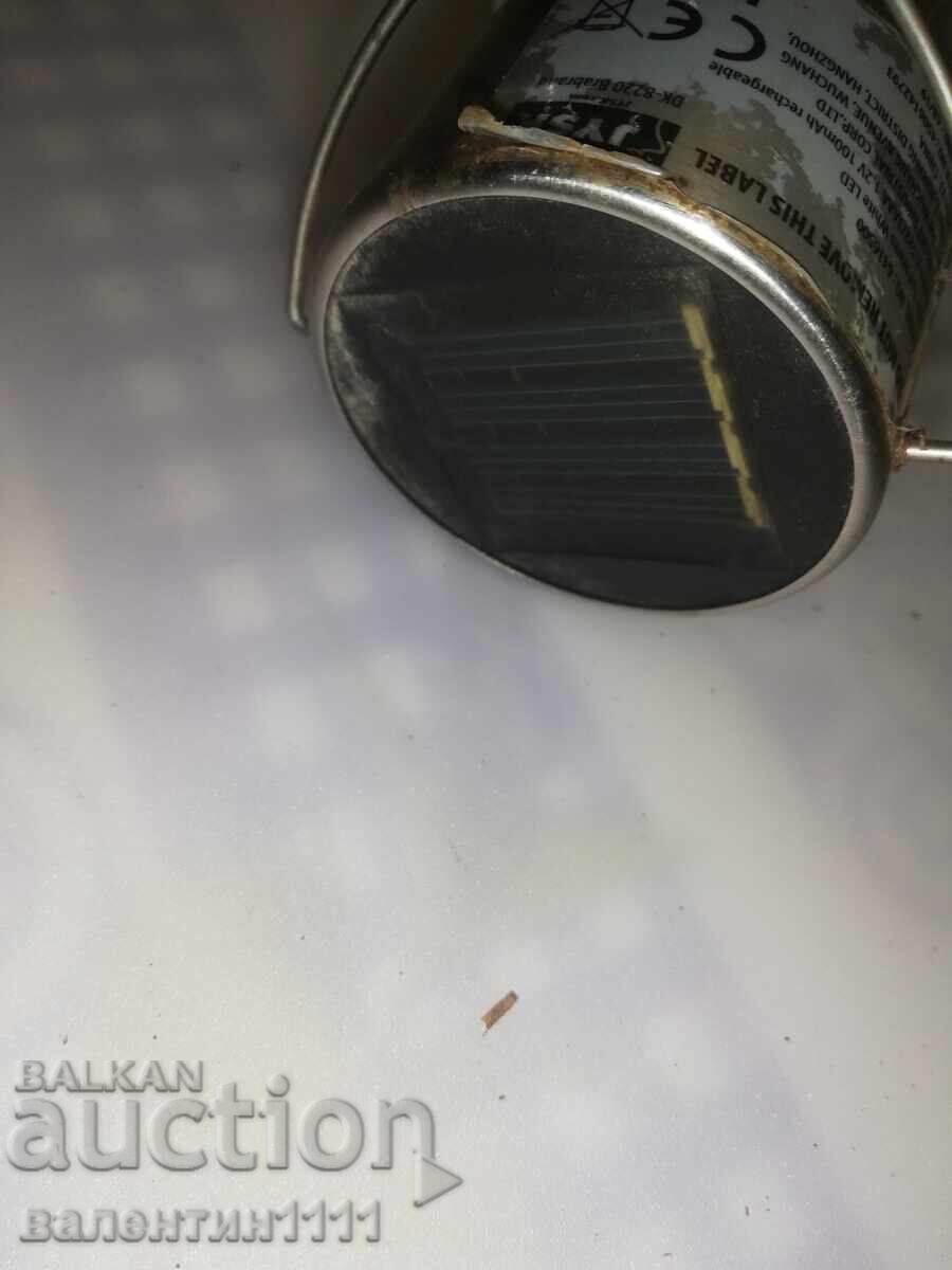 Δημοπρασία Λάμπα με ηλιακό πάνελ Δημοπρασία Λάμπα με ηλιακό πάνελ