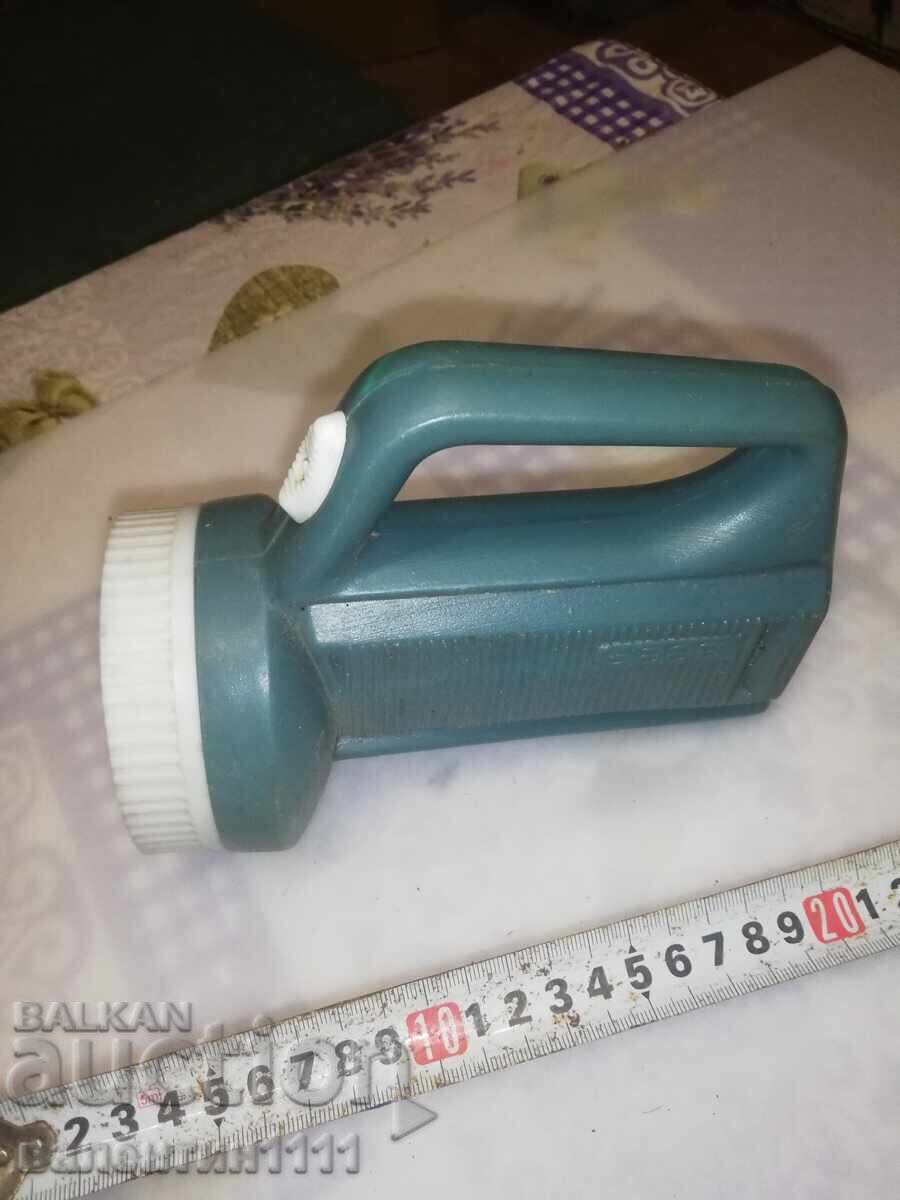 Δημοπρασία Μεγάλο προβολέας Δημοπρασία Μεγάλο προβολέας