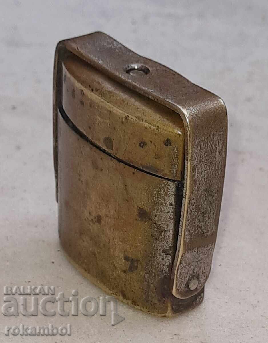 Licitație Mini-cerneală victoriană din bronz, 1880 Licitație Mini-cerneală victoriană din bronz, 1880