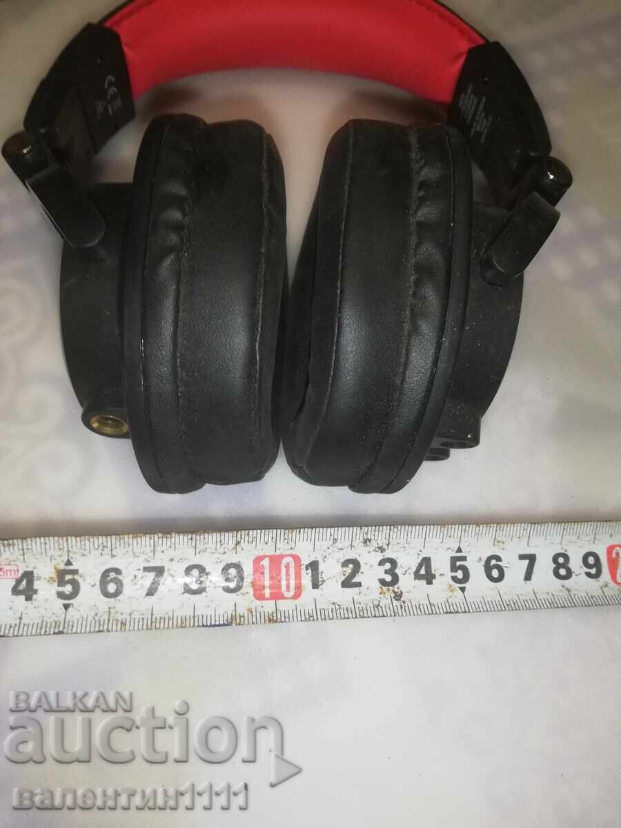 Μεγάλα ακουστικά, καινούργια Μεγάλα ακουστικά, καινούργια