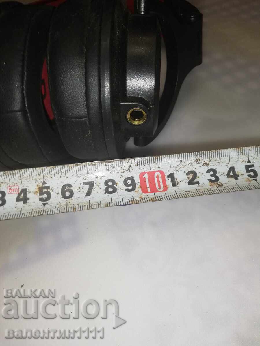 Μεγάλα ακουστικά, καινούργια με τιμή 0.43 BGN | € 0.22 Μεγάλα ακουστικά, καινούργια με τιμή 0.43 BGN | € 0.22