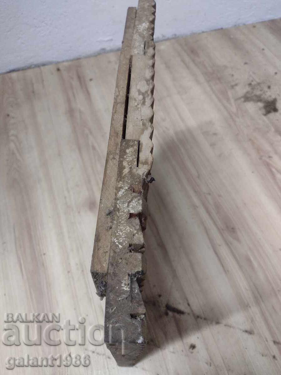 Licitație Vechi iconostas de casă