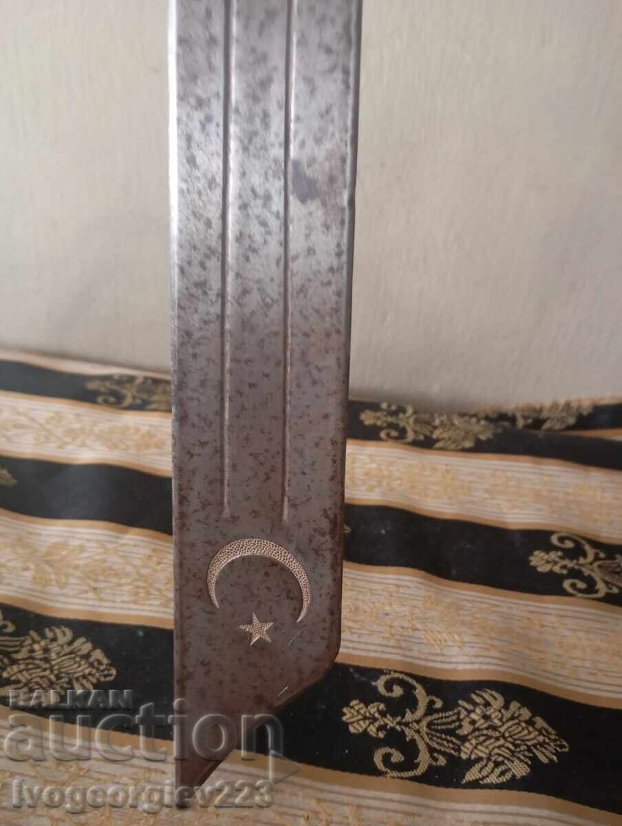 Sabie, sabie pentru decorare cu preț 82.00 BGN | € 41.93 Sabie, sabie pentru decorare cu preț 82.00 BGN | € 41.93