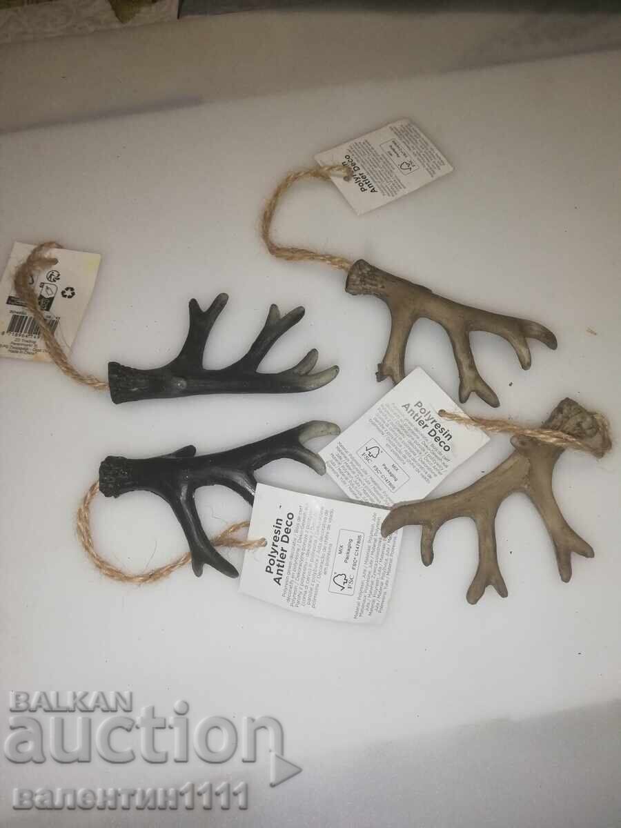 Decorațiuni pentru bradul de Crăciun Decorațiuni pentru bradul de Crăciun