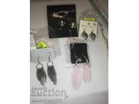 O mulțime de cercei