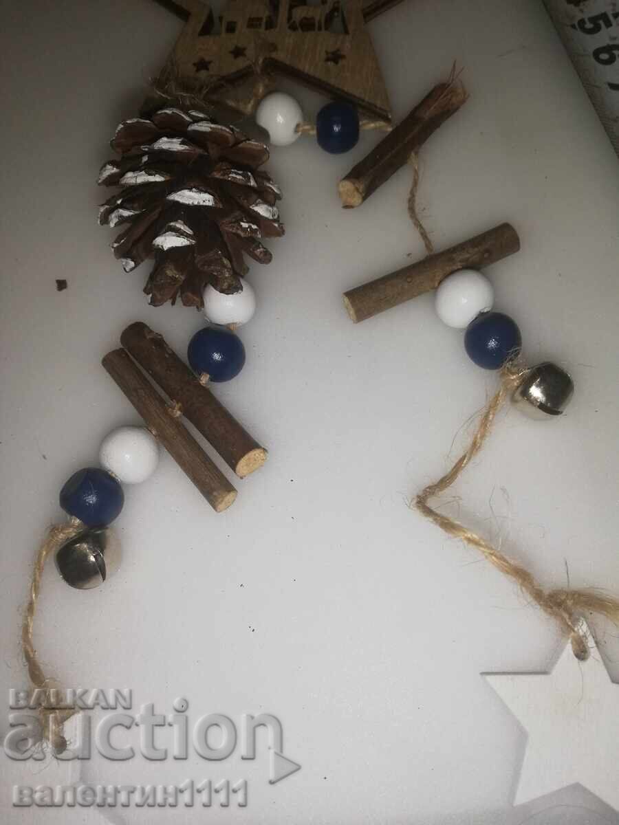 Licitație Decorațiuni pentru bradul de Crăciun Licitație Decorațiuni pentru bradul de Crăciun