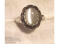 Inel de argint cu cabochon, piatră de lună !