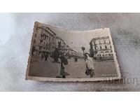 Снимка София Две жени на площада