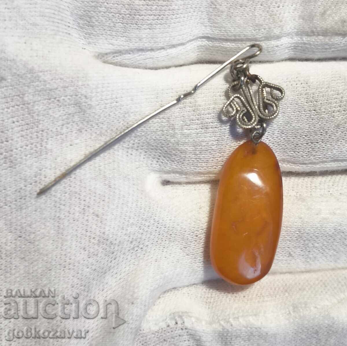 BROȘĂ VECHE CHIHIMBAR REGAL! cu preț 25.00 BGN | € 12.78 BROȘĂ VECHE CHIHIMBAR REGAL! cu preț 25.00 BGN | € 12.78