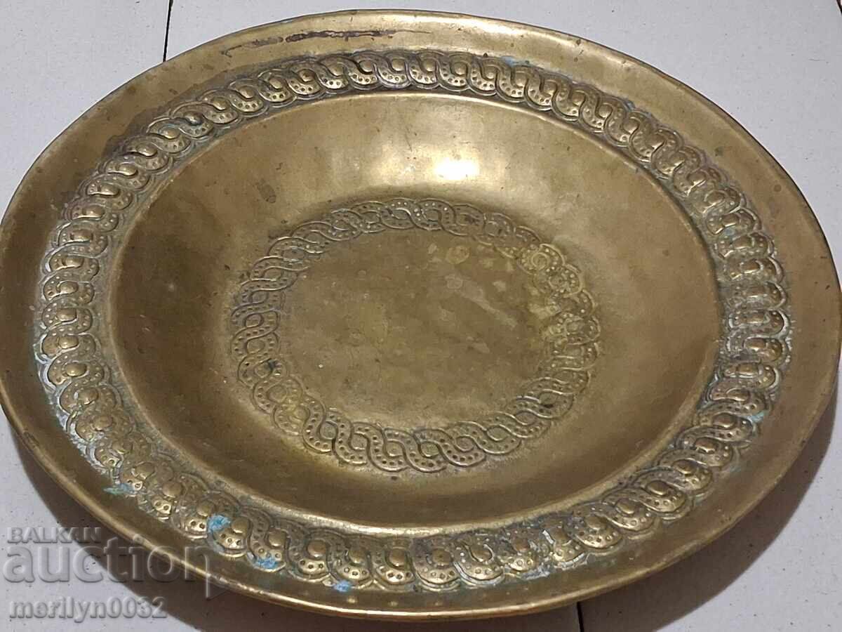 Μασίφ δίσκος ορείχαλκου ταψί πιάτο 70s διακόσμηση με τιμή 128.00 BGN | € 65.45 Μασίφ δίσκος ορείχαλκου ταψί πιάτο 70s διακόσμηση με τιμή 128.00 BGN | € 65.45