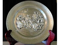 Калаена чиния с картина Сватосване,калаена сватба.