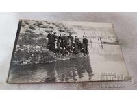 Fotografie Lukovit, eleve lângă râul Zlatna Panega 1931