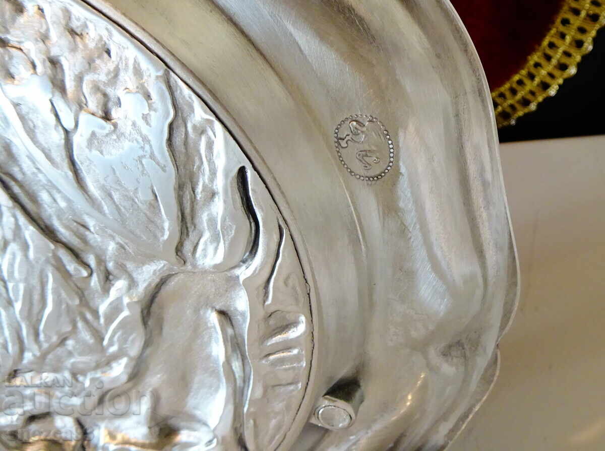 Delivery of Kalayna plate with hunting scene, Dog stalking pheasant Delivery of Kalayna plate with hunting scene, Dog stalking pheasant