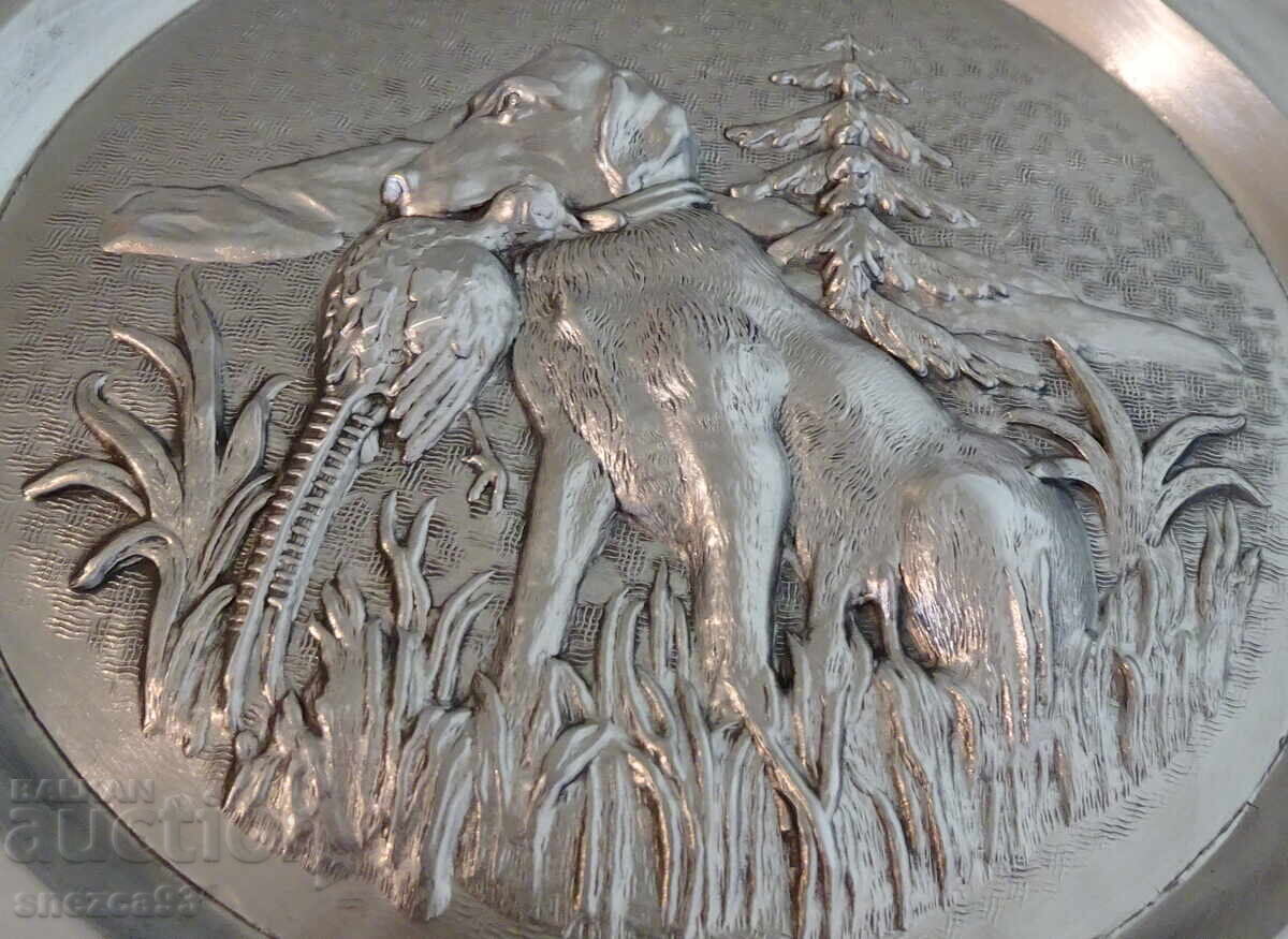 Delivery of Kalayna plate with hunting scene, Dog with pheasant Delivery of Kalayna plate with hunting scene, Dog with pheasant