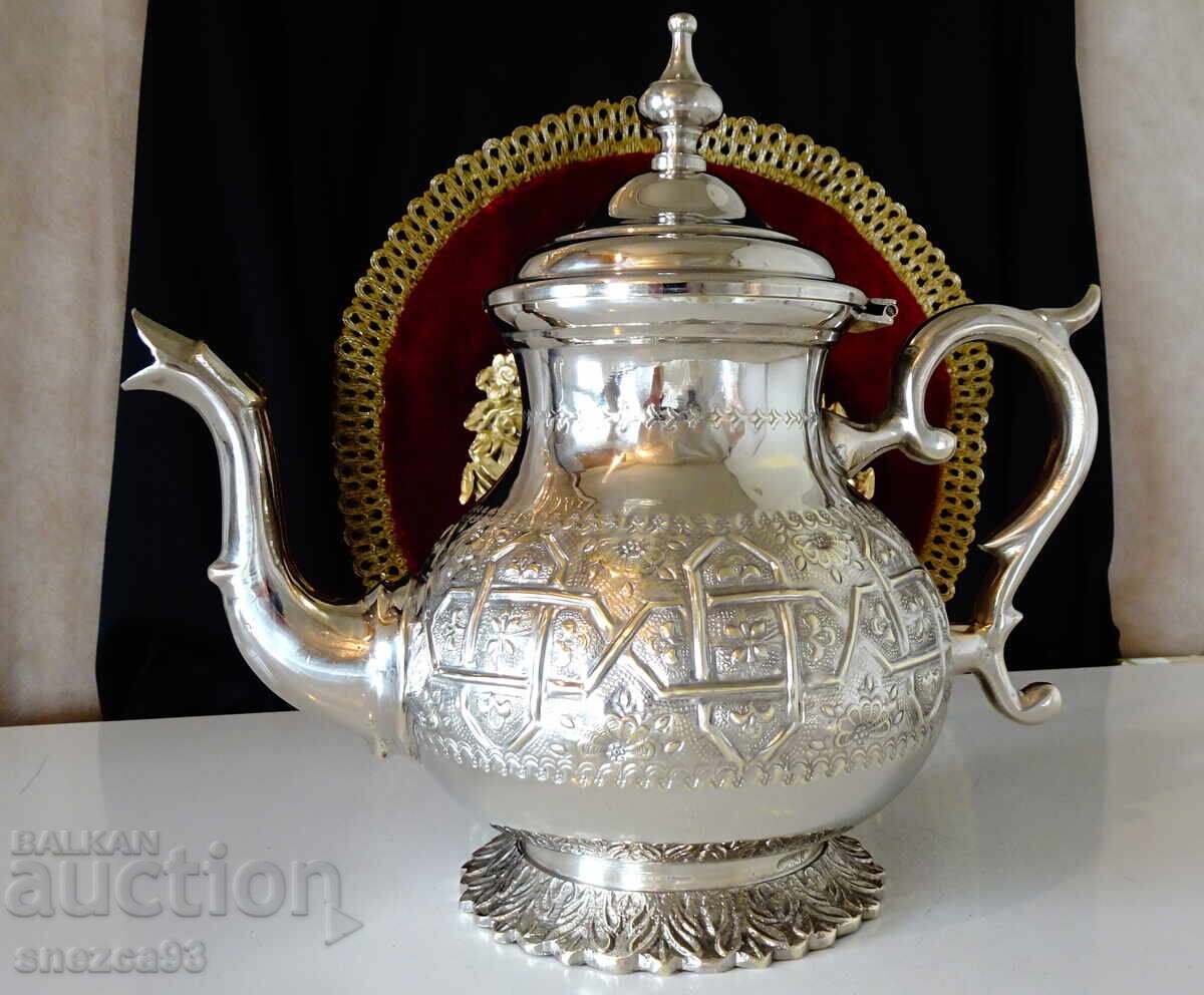 Ceainic marocan argintat, cană Touzani Mohamed Ceainic marocan argintat, cană Touzani Mohamed