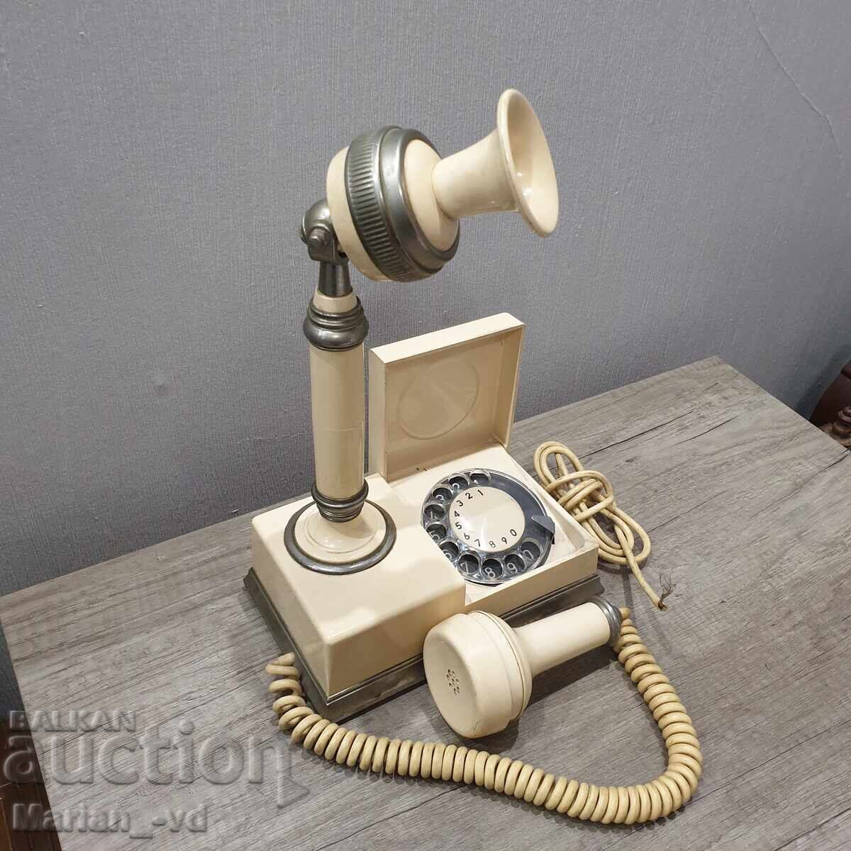 Доставка на Ретро телефон Доставка на Ретро телефон