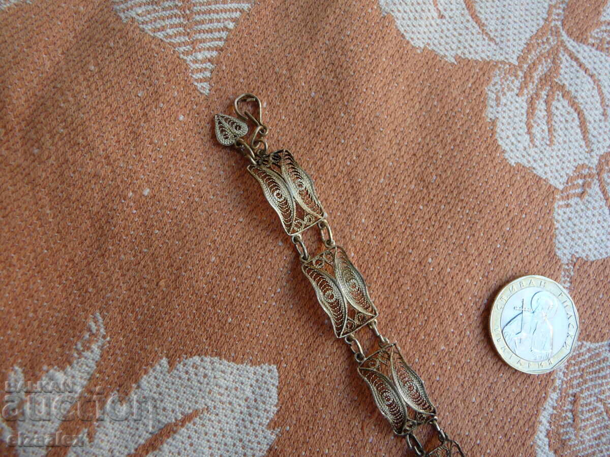 Παλιό ασημένιο βραχιόλι με τιμή 50.00 BGN | € 25.56 Παλιό ασημένιο βραχιόλι με τιμή 50.00 BGN | € 25.56