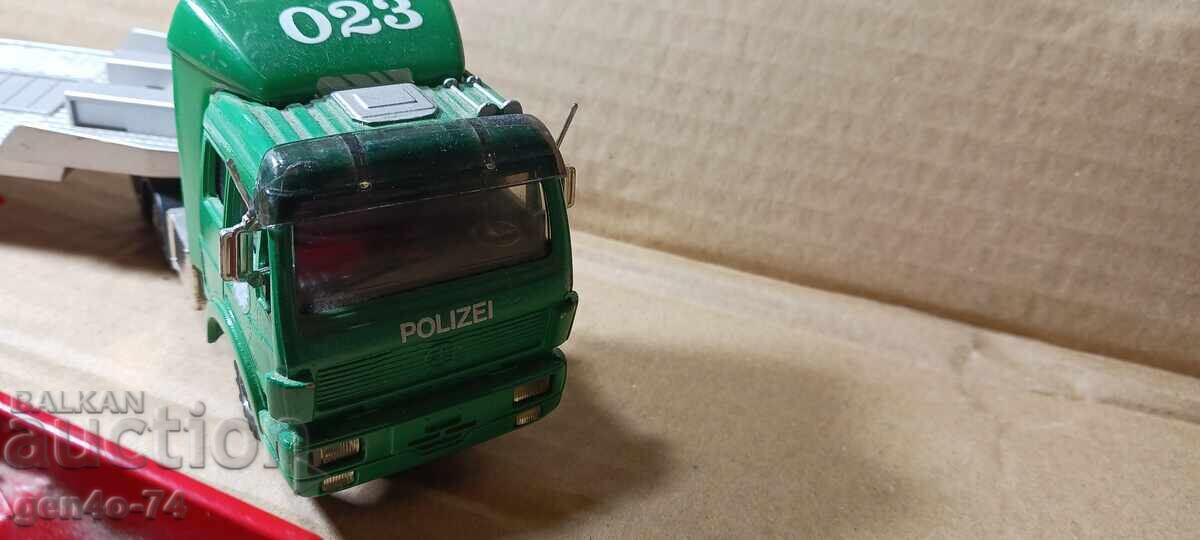 Аукцион влекач с хеликоптер Аукцион влекач с хеликоптер