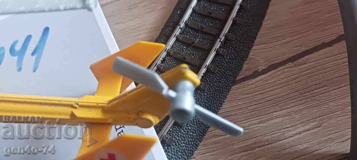 Аукцион хеликоптер siku ADAK Аукцион хеликоптер siku ADAK