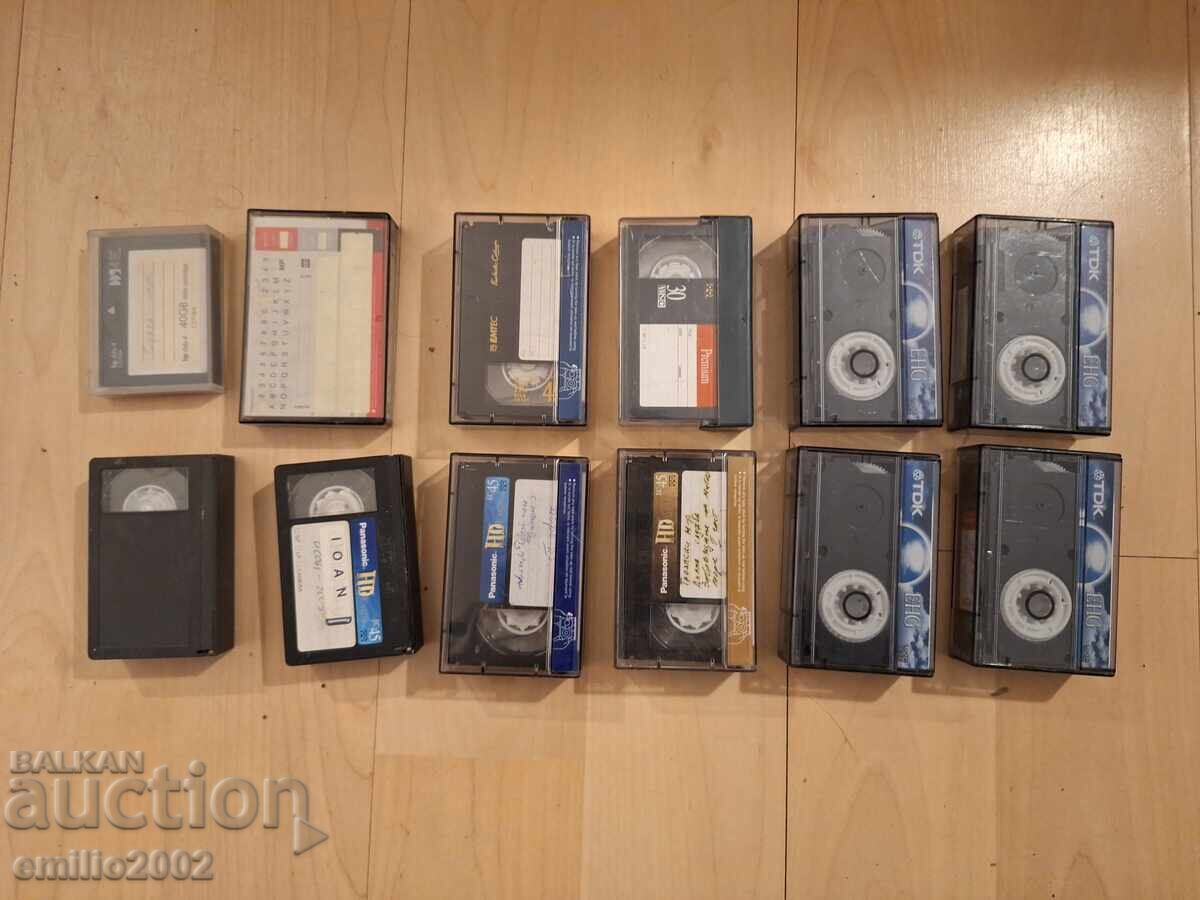 Casete video pentru camera video cu preț 9.99 BGN | € 5.11 Casete video pentru camera video cu preț 9.99 BGN | € 5.11