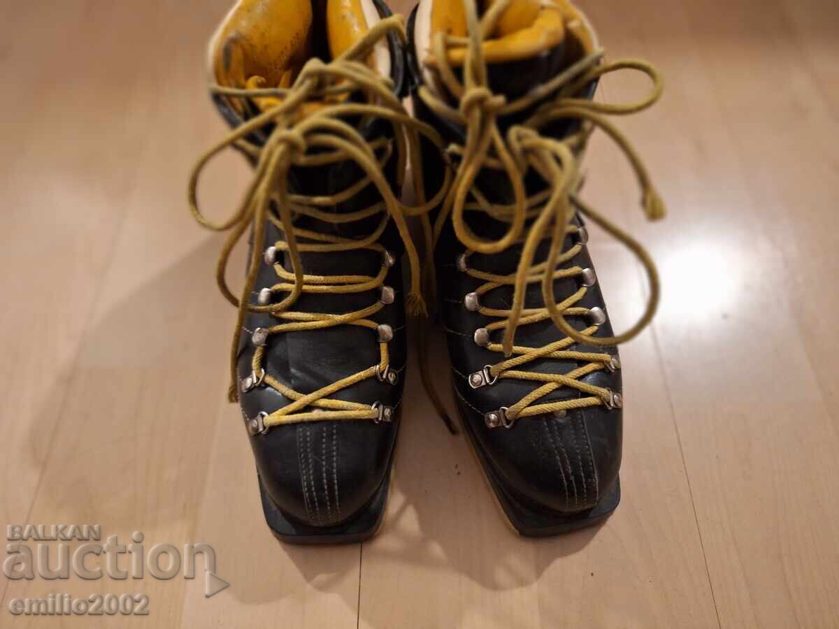 Ρετρό σκι παπούτσια - 5 Ρετρό σκι παπούτσια - 5