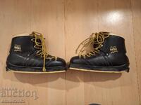 Ρετρό σκι παπούτσια