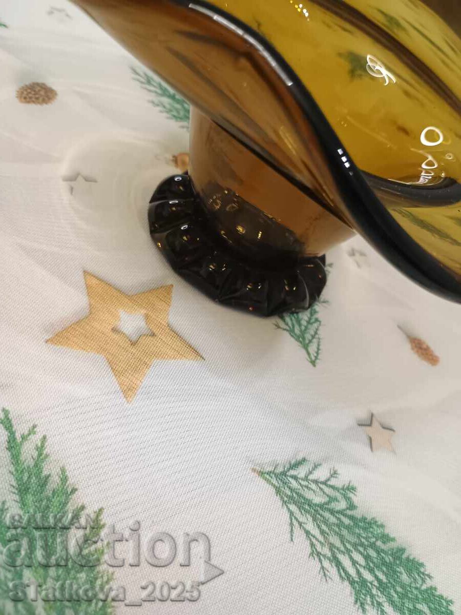 Γυάλινη vintage κούπα για καραμέλες με τιμή 18.00 BGN | € 9.20 Γυάλινη vintage κούπα για καραμέλες με τιμή 18.00 BGN | € 9.20