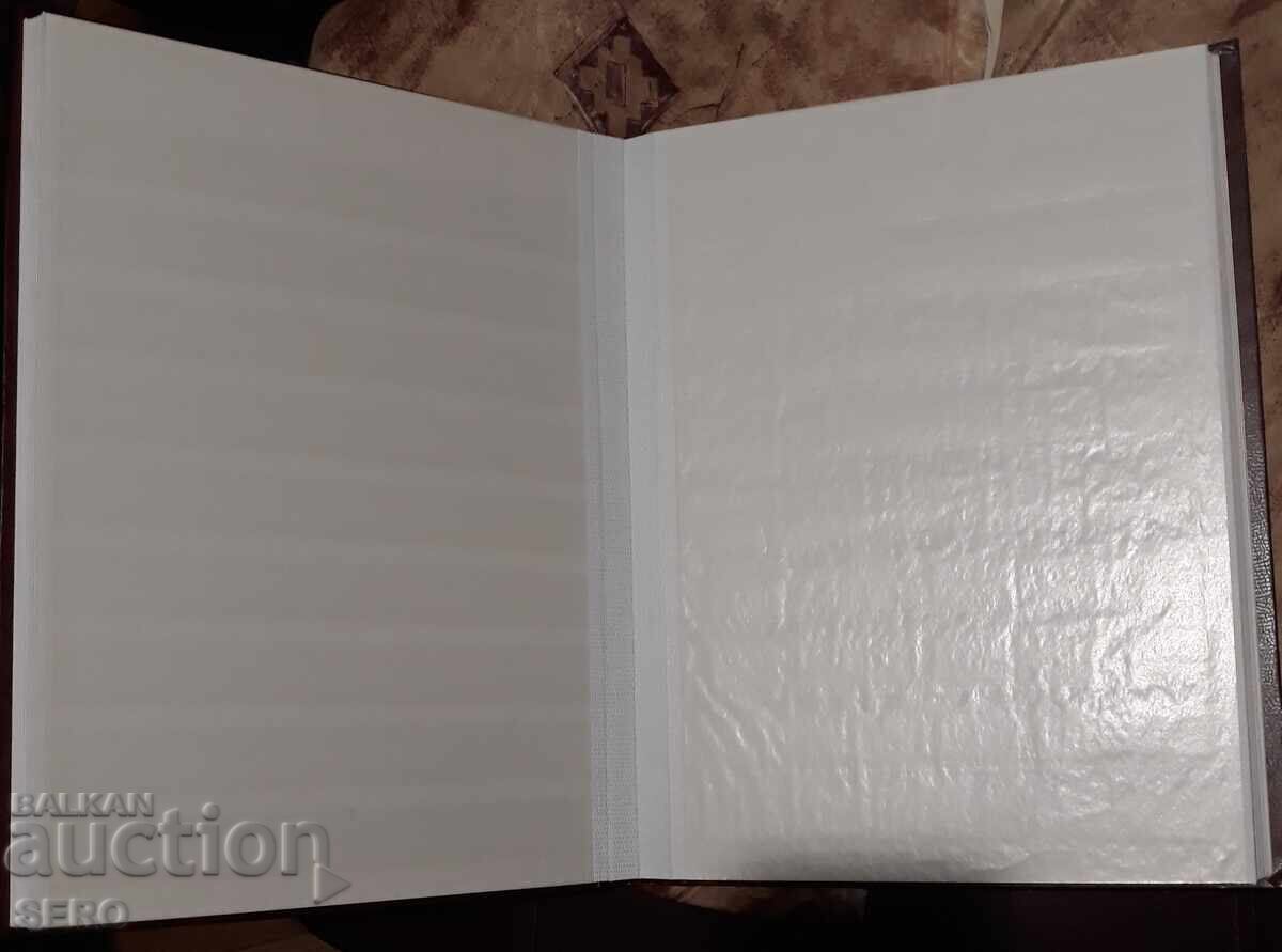 Φιλοτελία - πολύ ωραίο άλμπουμ με 24 φύλλα με τιμή € 20.46 | 40.02 BGN Φιλοτελία - πολύ ωραίο άλμπουμ με 24 φύλλα με τιμή € 20.46 | 40.02 BGN