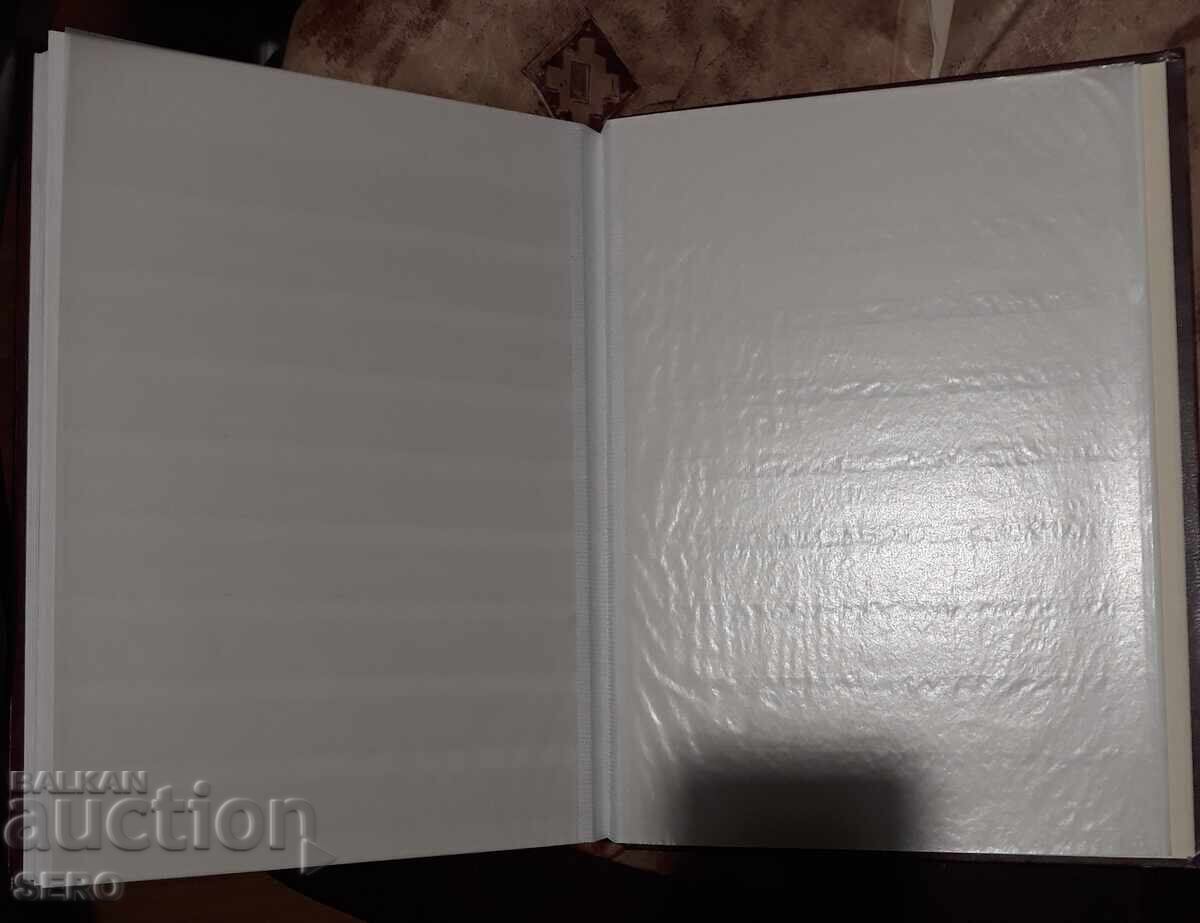 Παράδοση Φιλοτελία - πολύ ωραίο άλμπουμ με 24 φύλλα Παράδοση Φιλοτελία - πολύ ωραίο άλμπουμ με 24 φύλλα