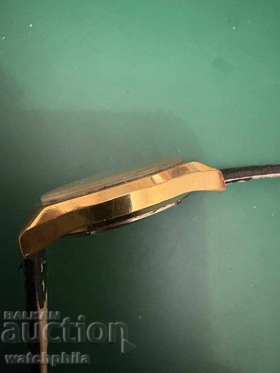 Доставка на Dugena Geneve Automatic позлатен мъжки часовник. Отличен Доставка на Dugena Geneve Automatic позлатен мъжки часовник. Отличен