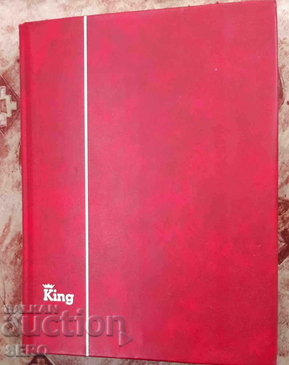 Филателия-мн. хубав класьор с 24 листа и около 300 пощ.марки Филателия-мн. хубав класьор с 24 листа и около 300 пощ.марки