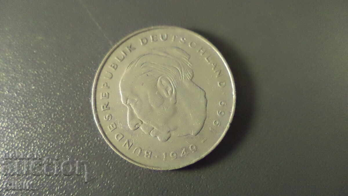RFG, 2 DM cu preț € 3.00 | 5.87 BGN