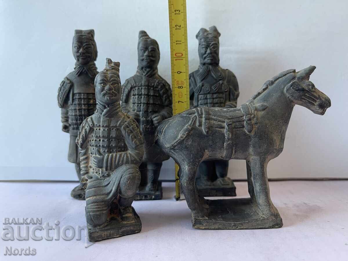 Livrarea Soldați de teracotă chinezi Livrarea Soldați de teracotă chinezi