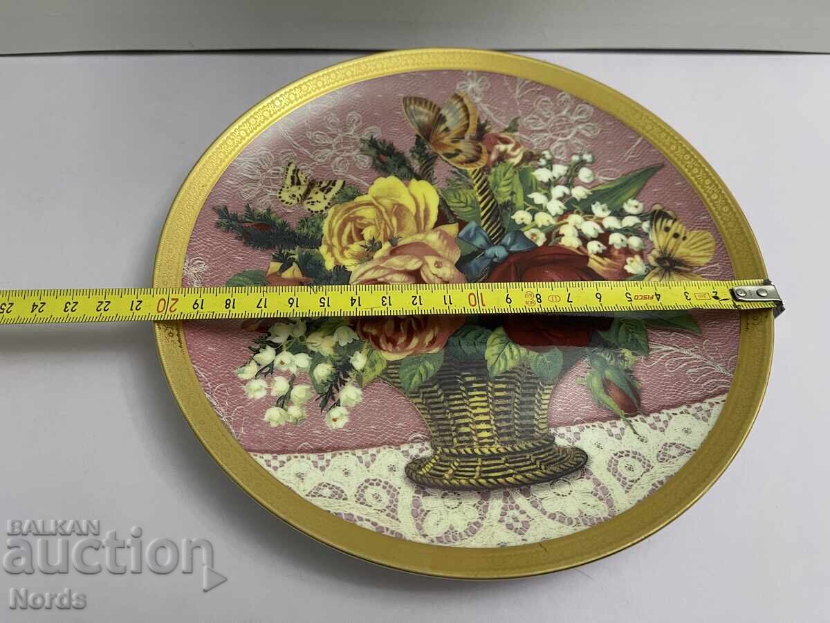 Ένα όμορφο πορσελάνινο πιάτο - 5