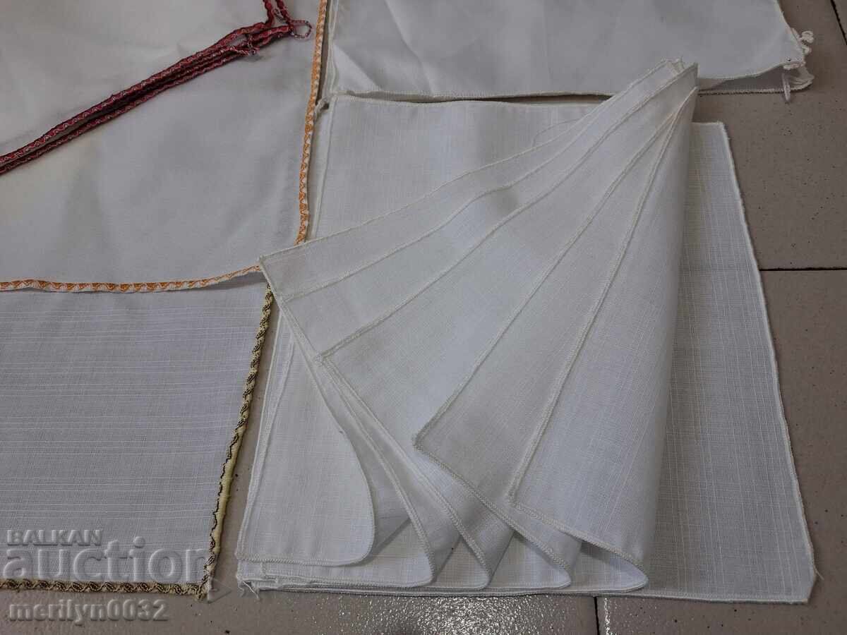 Livrarea Batiste de nuntă din mătase NRB, nepurtate Livrarea Batiste de nuntă din mătase NRB, nepurtate