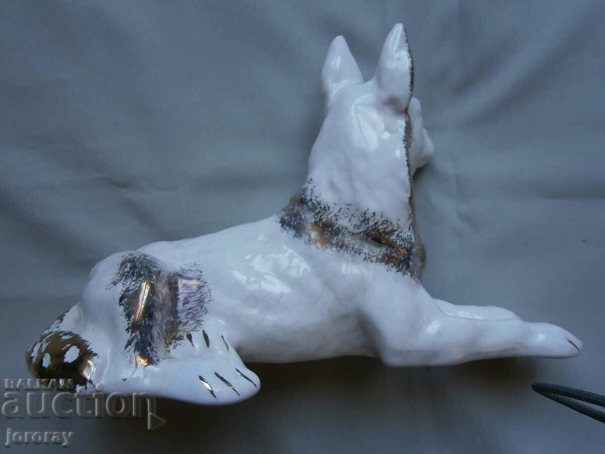 Porcelain figure 16x26cm with price € 7.16 | 14.00 BGN