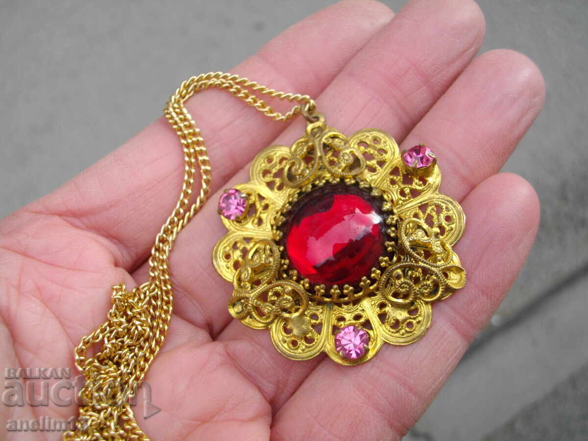 PENDANT VECHI cu preț € 18.00 | 35.20 BGN