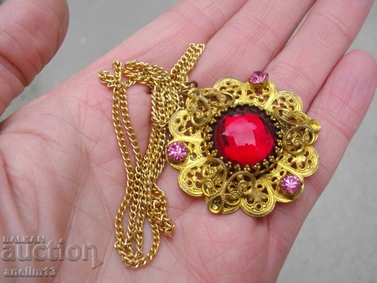 Licitație PENDANT VECHI