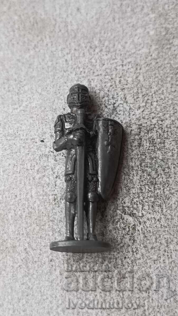 Метална фигурка от шоколадово яйце Рицар