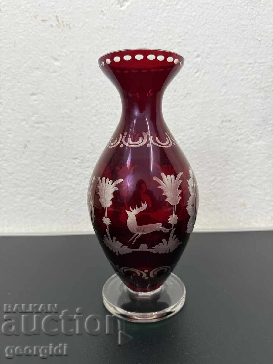 Рубинено червена ваза - Егерман. №7723 с цена 120.00 лв. | € 61.36 Рубинено червена ваза - Егерман. №7723 с цена 120.00 лв. | € 61.36