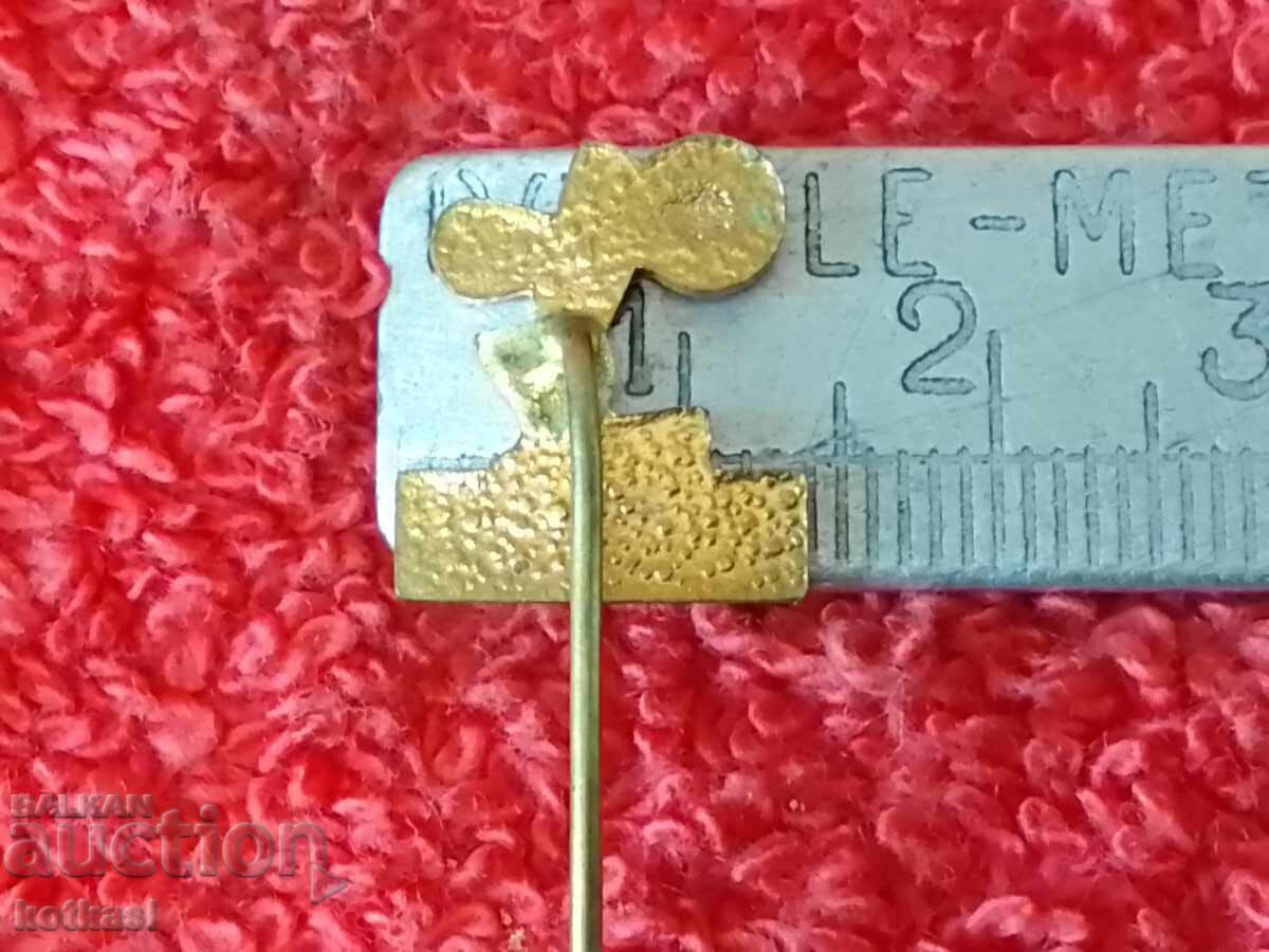 Стара спортна значка ФЕДЕРАЦИЯ ВДИГАНЕ НА ТЕЖЕСТИ качество с цена € 2.81 | 5.50 лв.