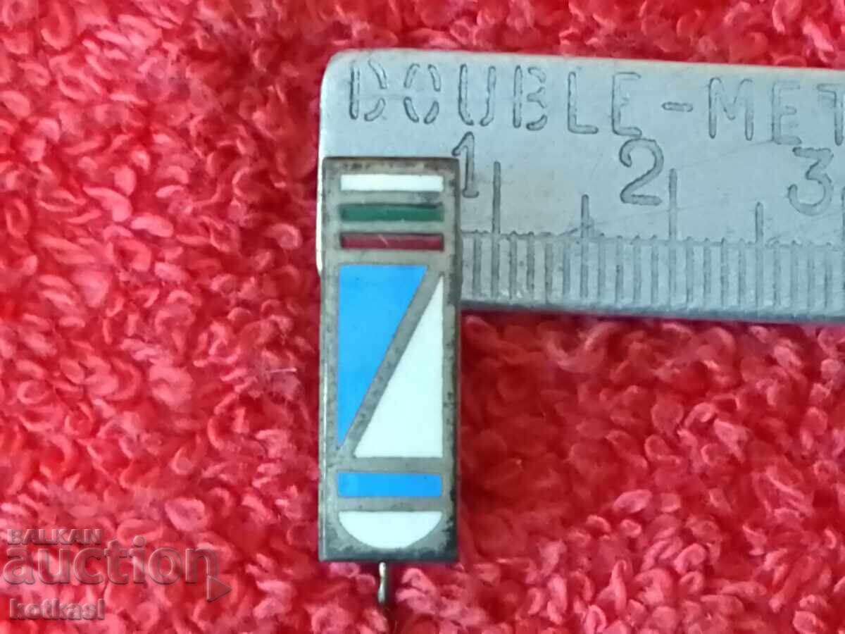 Стара соц метална игла значка емайл Ветроходство Яхта