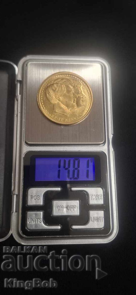 Licitație PLACHETA „KENNEDY BROTHERS”.